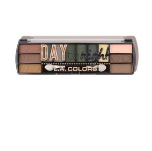 DAY TO NIGHT 12 COLOR EYESHADOW
